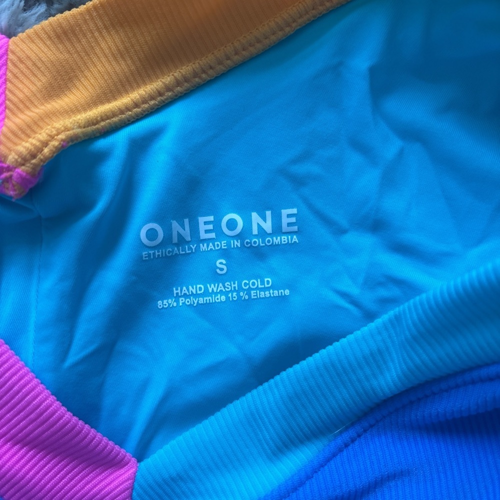 Oneone Bikini Set - Picture 3 of 8